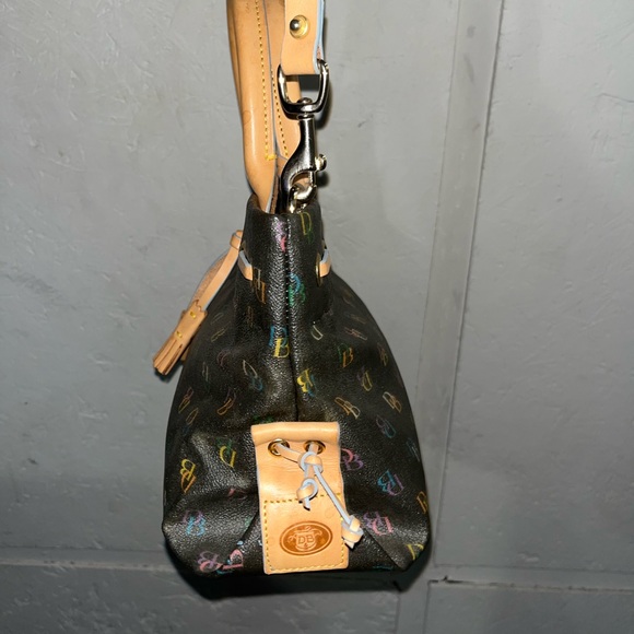 Dooney & Bourke W/charm signature logo Bag - Picture 5 of 17